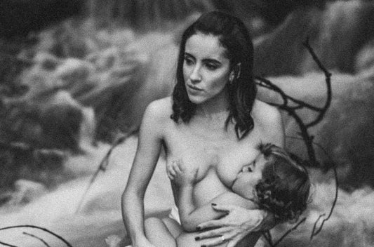 7 Gentle Tips to Help a Breastfed Baby Accept the Bottle - Élhée