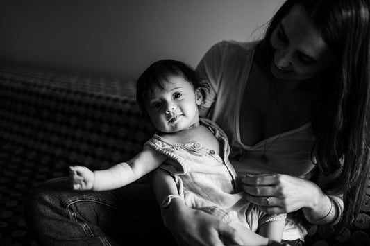 Breast or Bottle: Let’s End the Guilt - Élhée