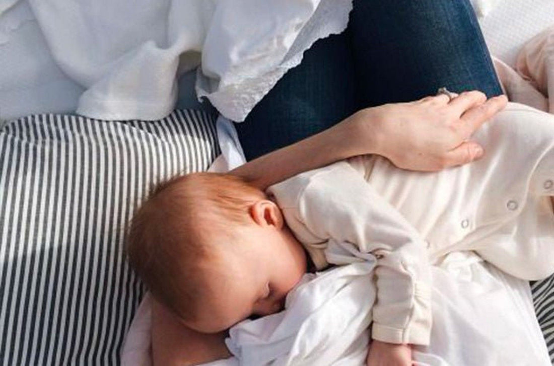 Physiological Bottles: 10 Tips for Gentle Weaning - Élhée