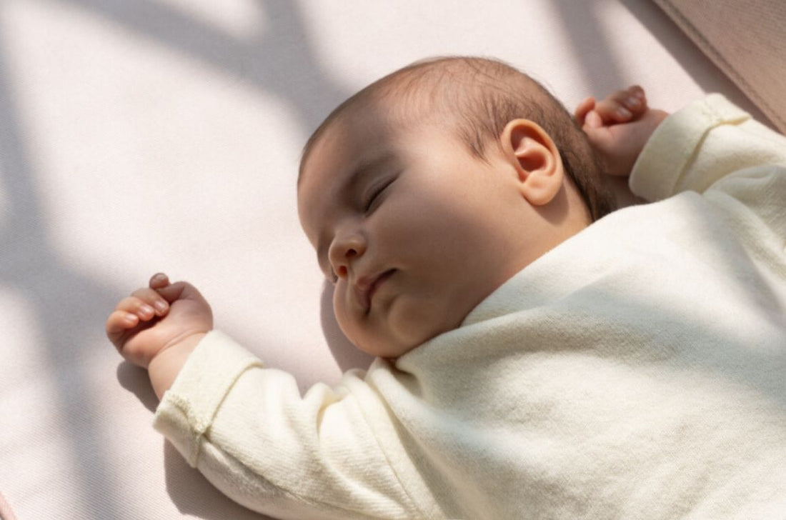 Safe Sleep for Babies: Crib and Nap Tips - Élhée