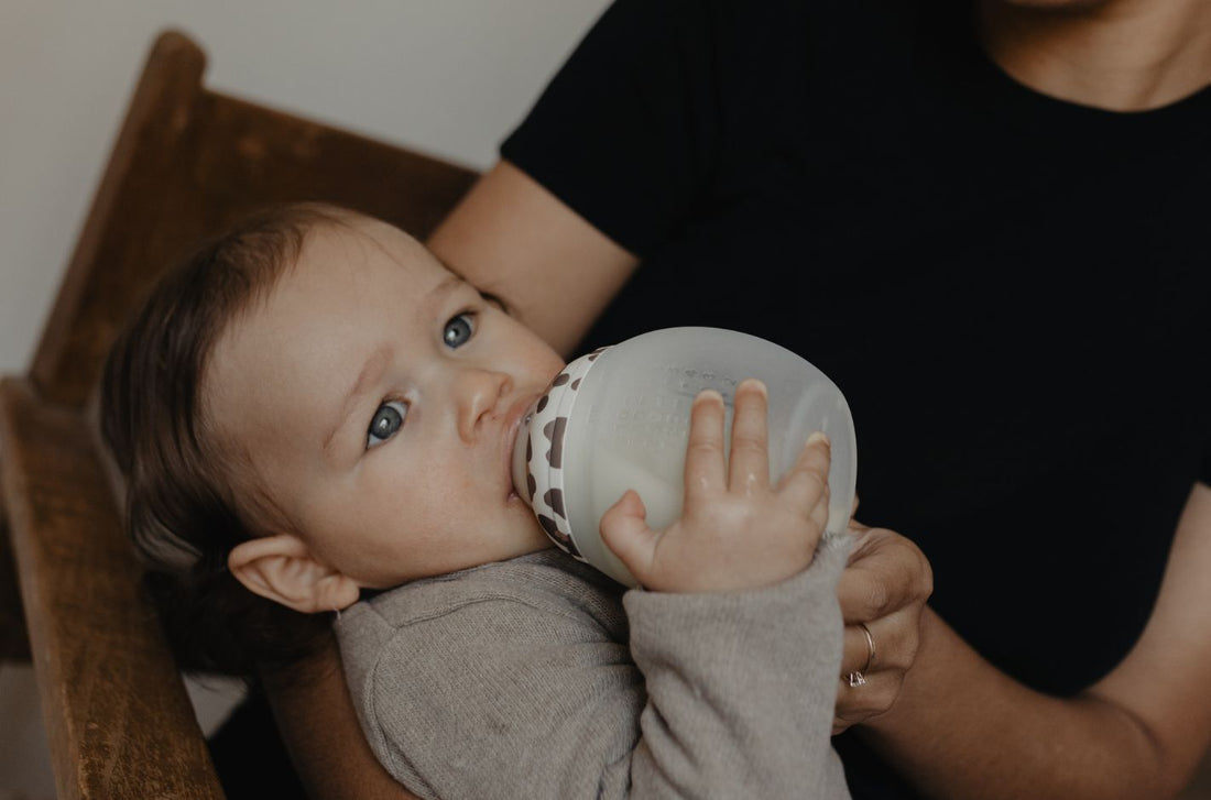 What to Do If Baby Wants a Bottle After Weaning - Élhée
