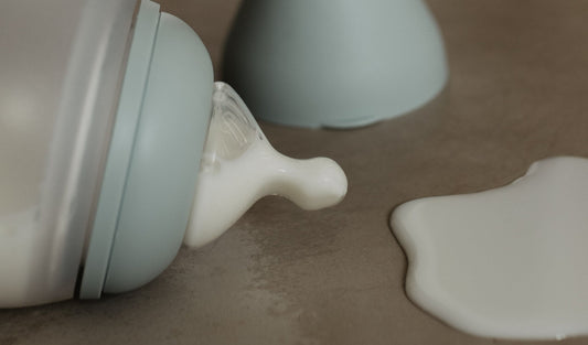 How to Reheat Breast Milk Safely: Best Practices - Élhée