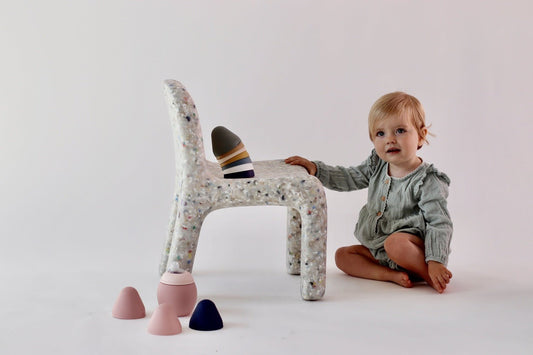 Daycare or Nanny: Pros and Cons - Élhée