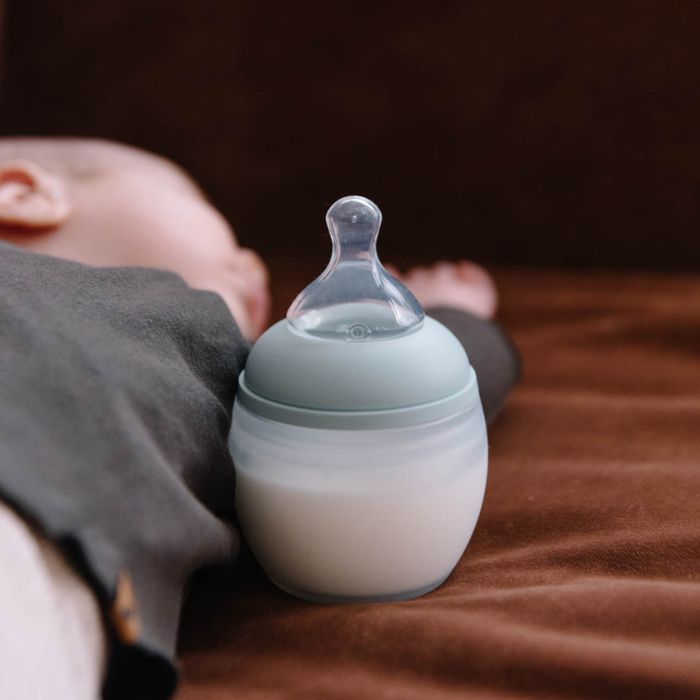 How Many Bottles Do I Need for a Newborn? - Élhée