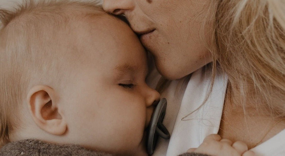 Best Pacifiers for Breastfed Babies - Élhée