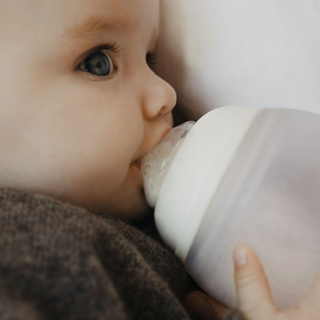 Biberon anti - colique 330 ml | Milk 3m+ - Élhée
