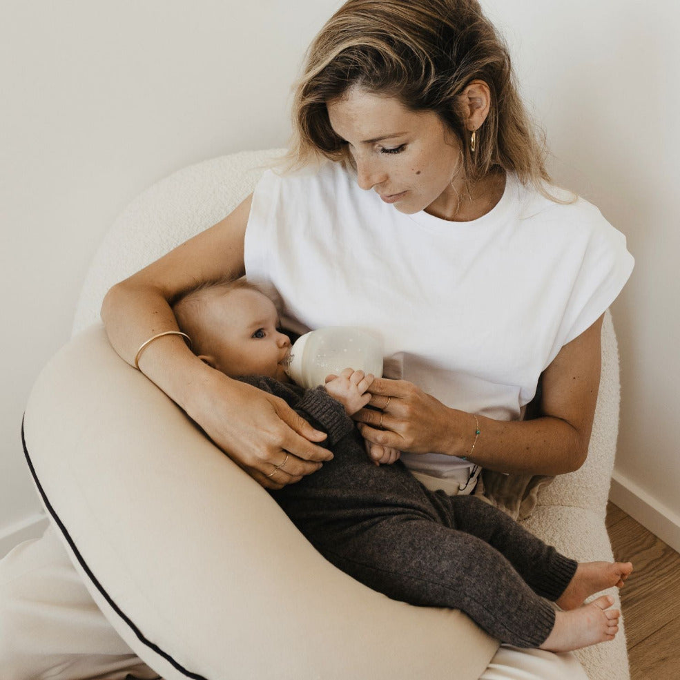 Coussin d'allaitement "Moon" | That's Mine "Sand" - Élhée